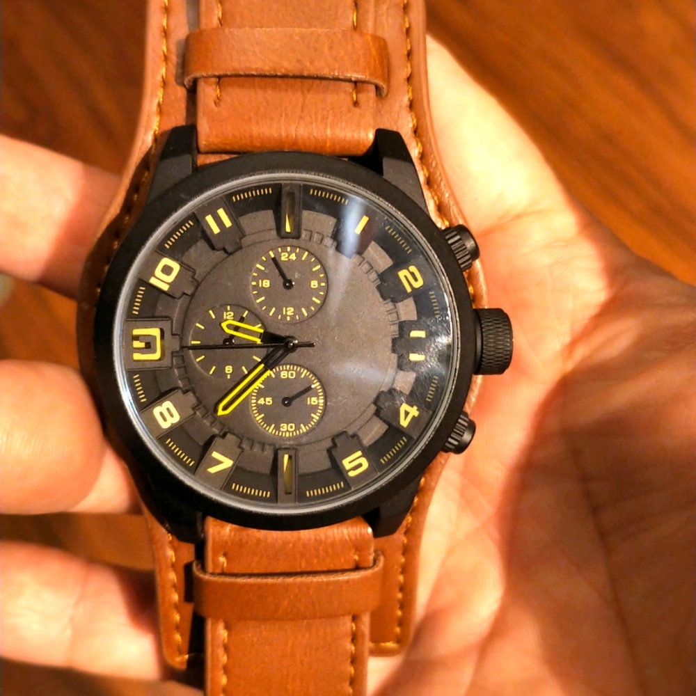 Men's watch! New without tags